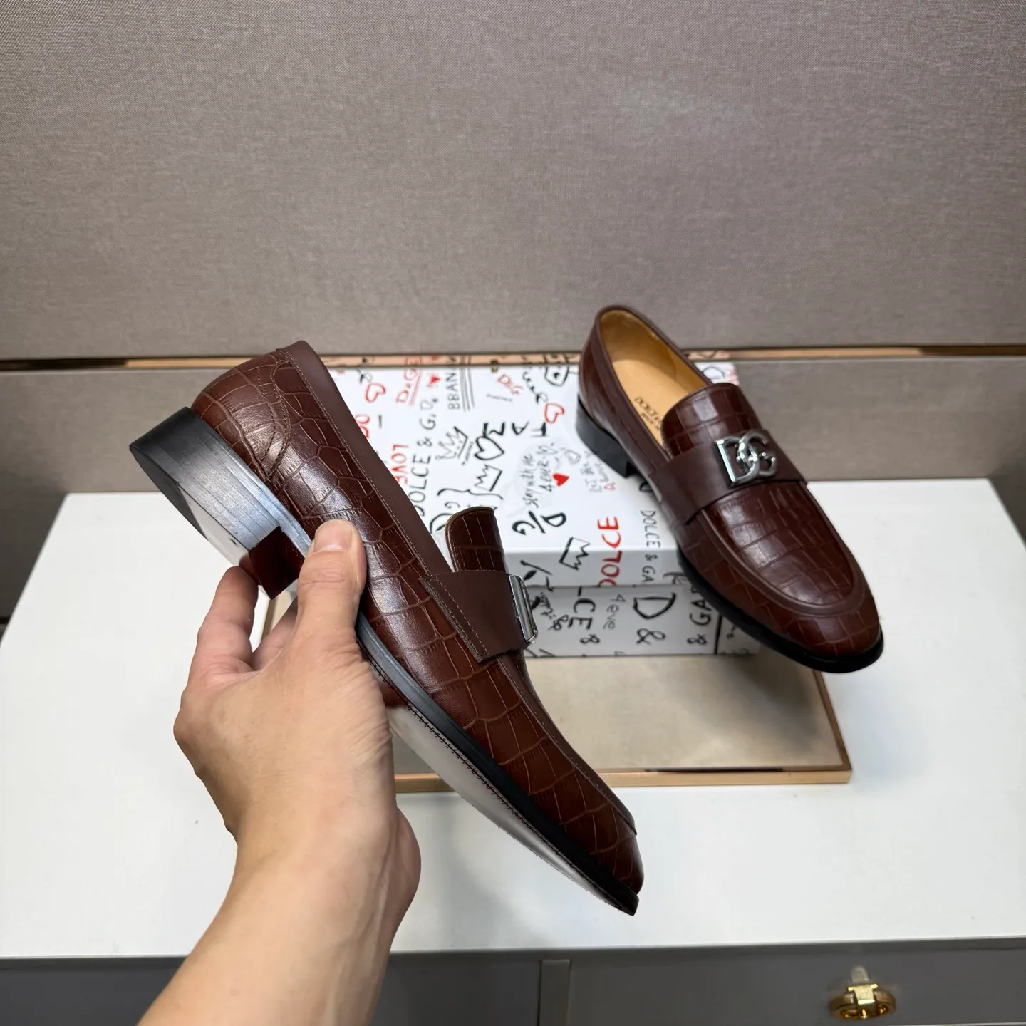 Men's men's shoes 💰pp520【DG～】Men's casual formal leather shoes 2025z cabinet sales simultaneously 🔶Size: 38-44#️⃣ 🔷2 colors🔜The upper is made of cowhide stitching ➕Cowhide lining, comfortable and breathable, sole: original comfortable, wear-resistant and non-slip outsole, ⚠️real thing📱photographed🎬real thing is better📢📢📢